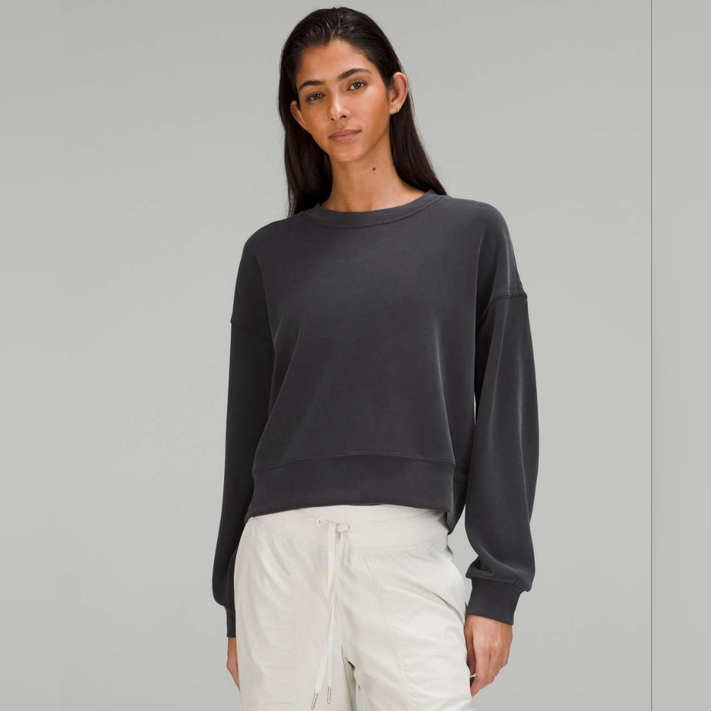 Lululemon Softstreme Perfectly Oversized Cropped Crew | Black | Size 6 | Black